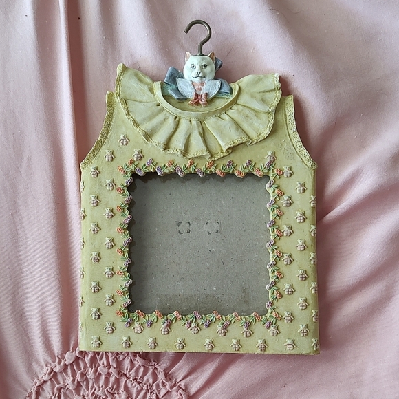 Other - CAT Accent Decor Whimsical Picture Frame Holds 3x5